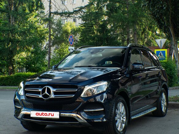 2016 Mercedes-Benz GLE 400 I (W166), синий, 4250000 рублей