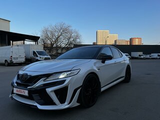 2021 Toyota Camry VIII (XV70) Рестайлинг, белый, 3700000 рублей, вид 1