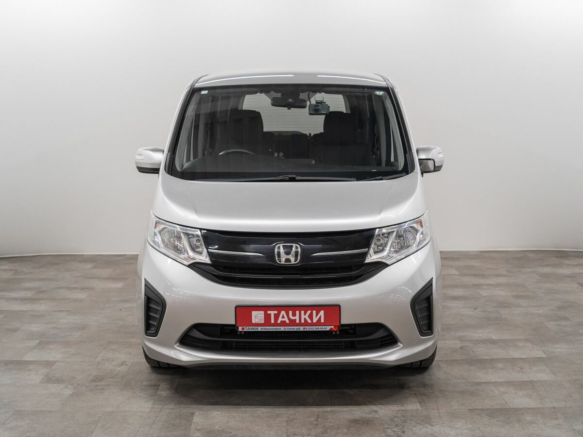 Honda Stepwgn V Рестайлинг