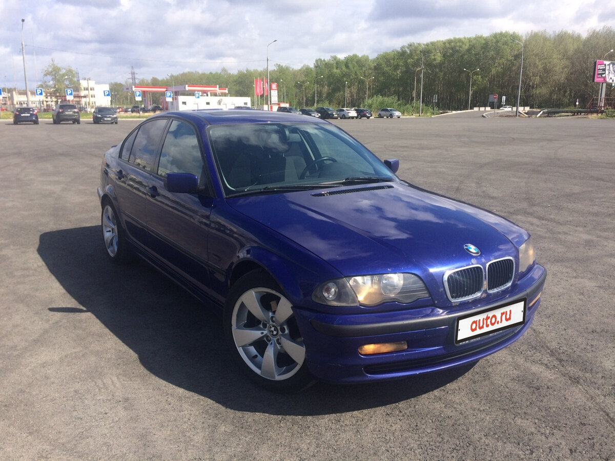 Купить б/у BMW 5 серии IV (E39) 523i 2.5 AT (170 л.с.) бензин автомат в Москве: 