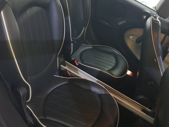 2010 Mini Countryman Cooper S I, белый - вид 12