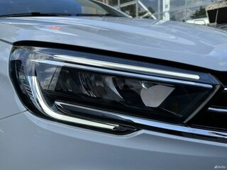 2026 Lada (ВАЗ) Vesta I Рестайлинг (NG), белый, 1680000 рублей, вид 4