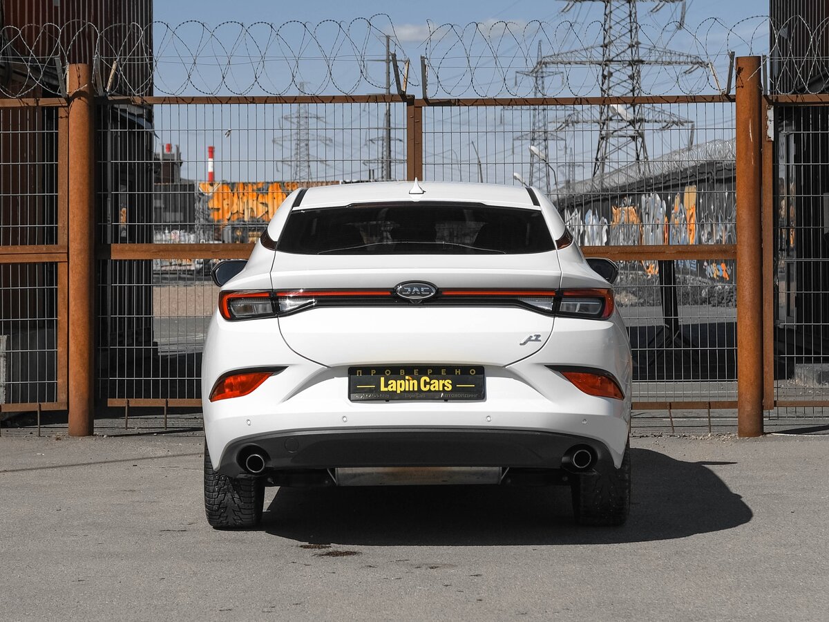 JAC J7 - фото 4