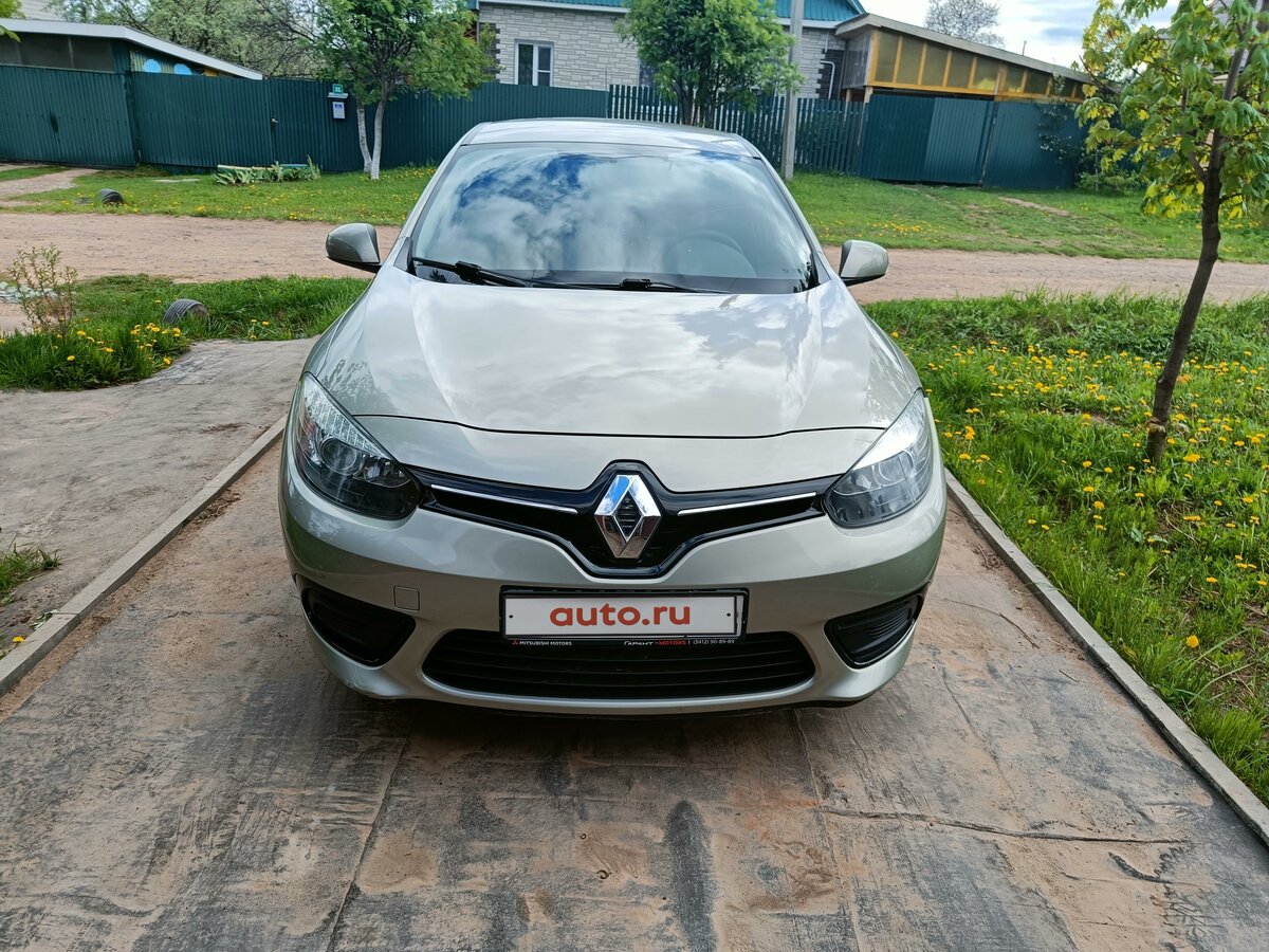 Купить б/у Renault Fluence I Рестайлинг 1.6 MT (106 л.с.) бензин ...