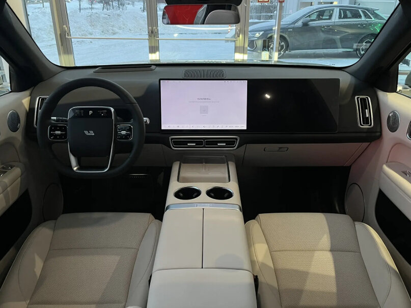 Li Auto (Lixiang) L6