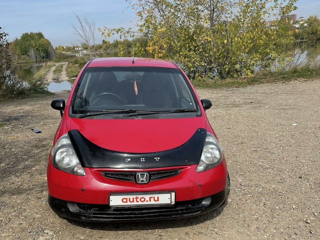 Купить б/у Honda Fit I 1.3 CVT (86 л.с.) бензин вариатор в Иркутске ...
