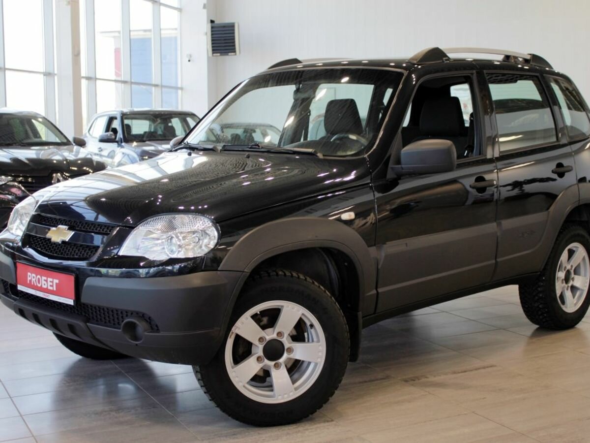 Купить б/у Chevrolet Niva I Рестайлинг 1.7 MT (80 л.с.) 4WD бензин ...