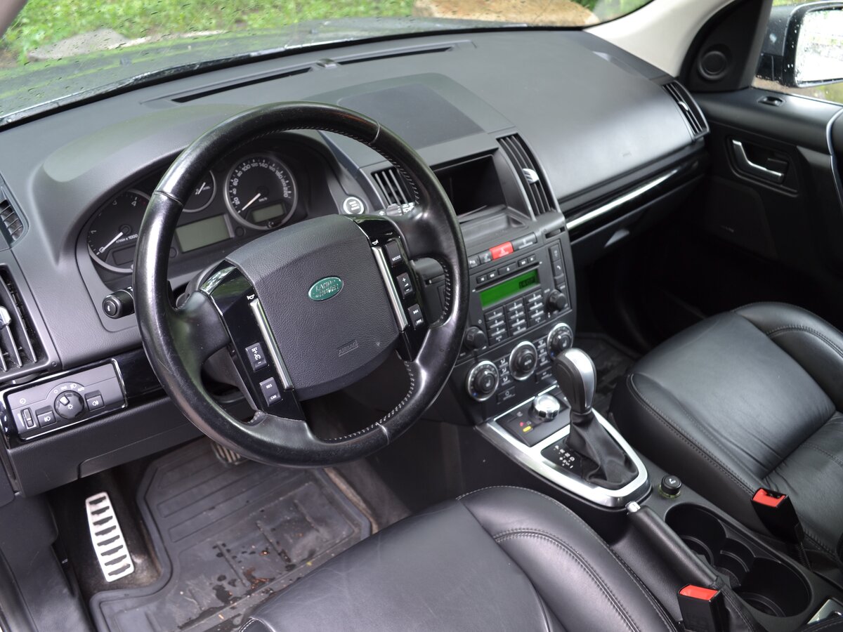 Land Rover Freelander 2010 салон