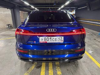 2021 Audi e-tron S Sportback, синий, 7000000 рублей, вид 5