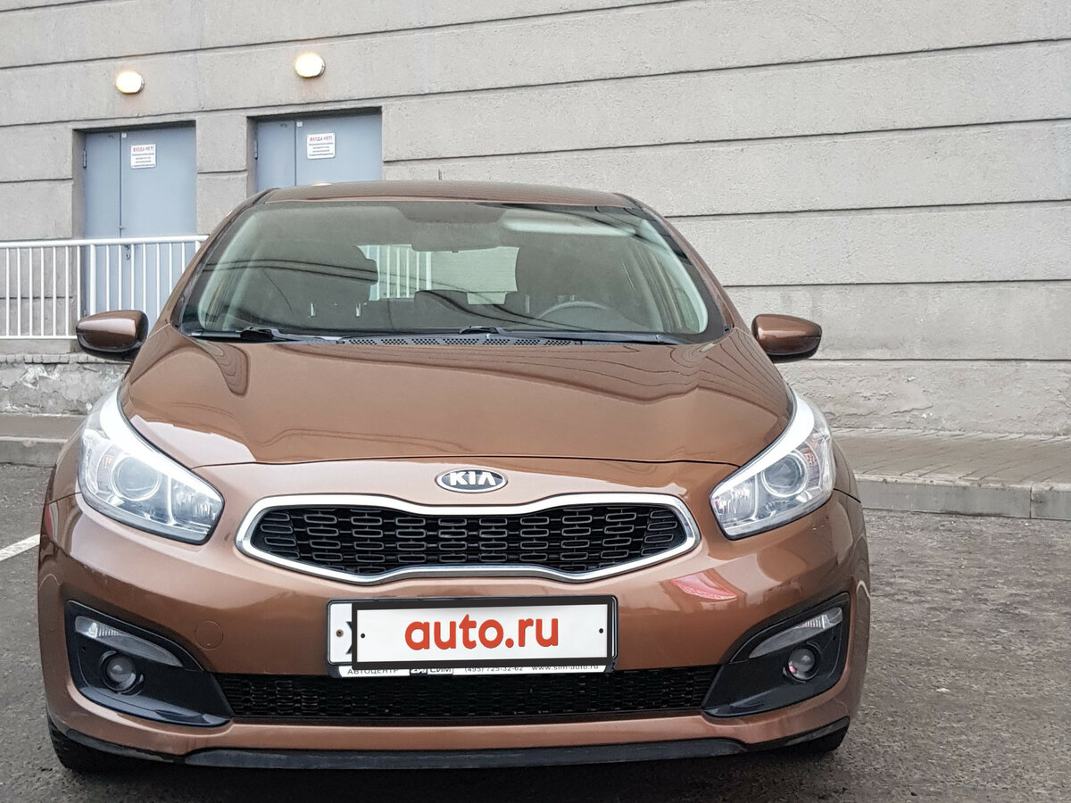 Купить б/у Kia Ceed II Рестайлинг 1.6 AT (130 л.с.) бензин автомат в Москве: кор