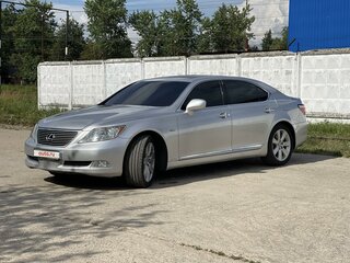 2007 Lexus LS Long 460 L IV, серебристый, 1850000 рублей, вид 1