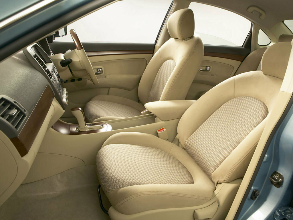 Nissan Bluebird Sylphy 2007 салон