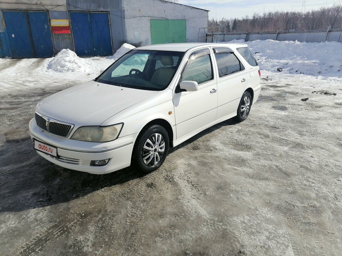 Toyota vista v50
