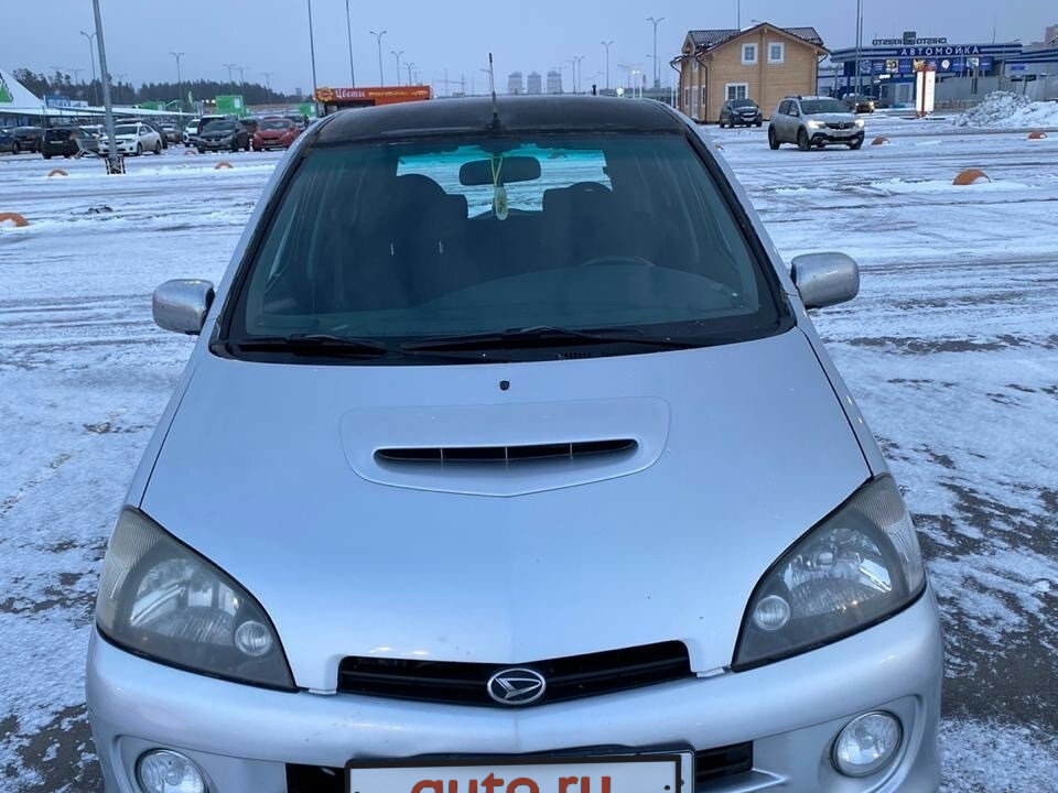 Дайхатсу ЮРВ 2002