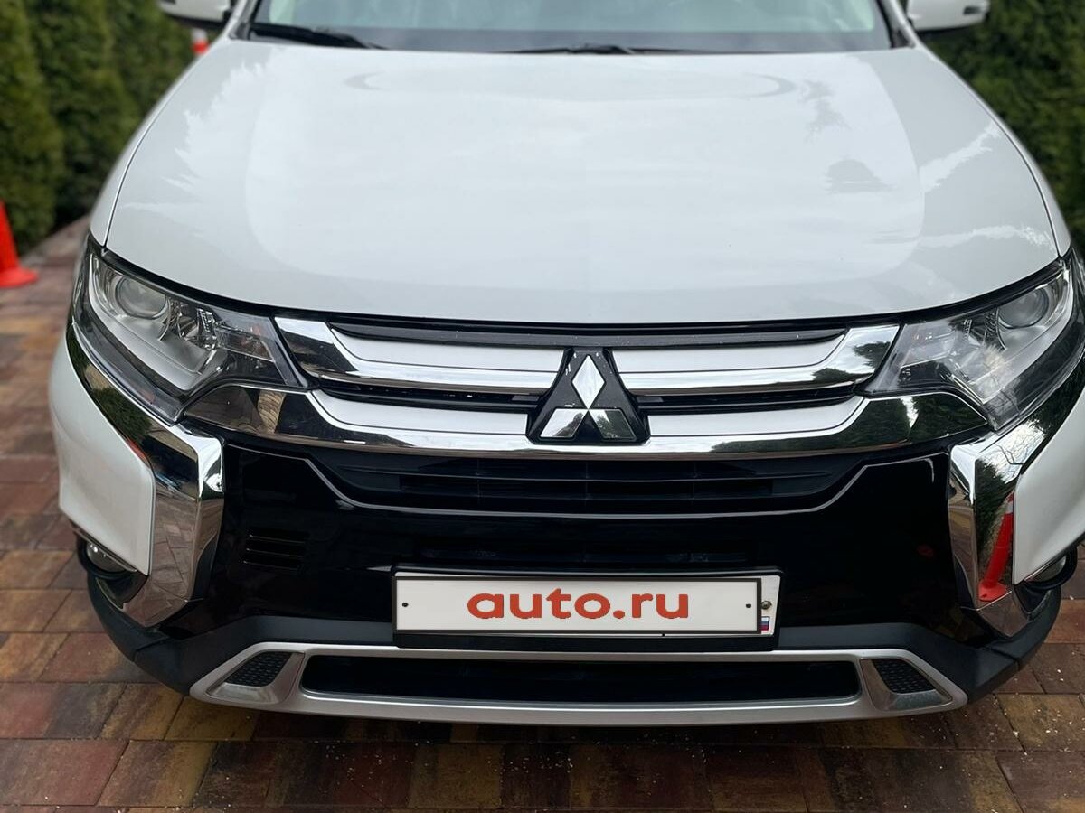 Купить б/у Mitsubishi Outlander III Рестайлинг 3 2.0 CVT (146 л.с.) 4WD ...