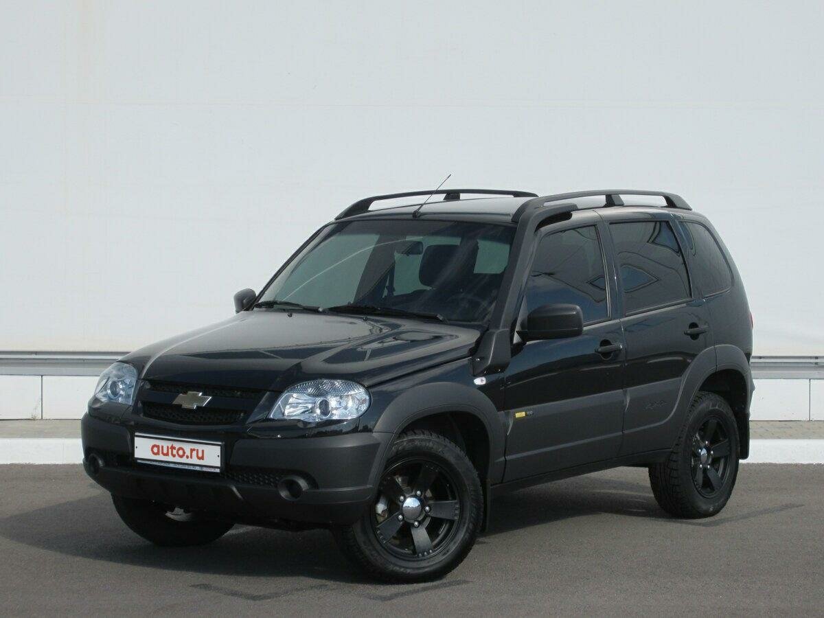 Купить б/у Chevrolet Niva I Рестайлинг 1.7 MT (80 л.с.) 4WD бензин ...