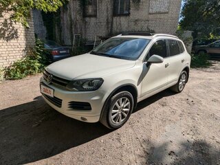 2011 Volkswagen Touareg II, белый, 1850000 рублей, вид 1