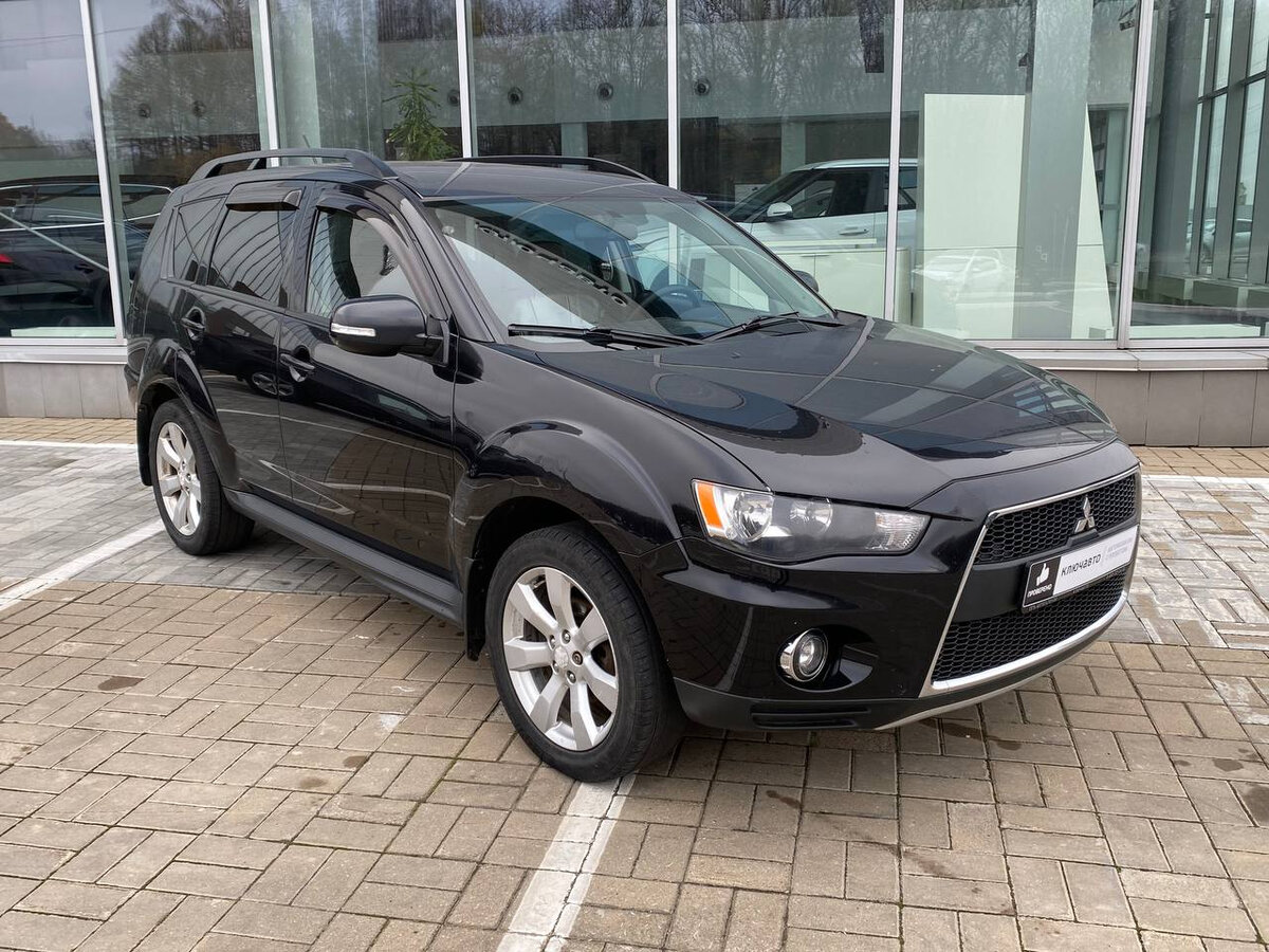 Купить б/у Mitsubishi Outlander II Рестайлинг 2.4 CVT (170 л.с.) 4WD ...