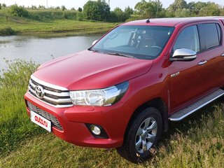 2015 Toyota Hilux VIII, красный, 2700000 рублей, вид 1