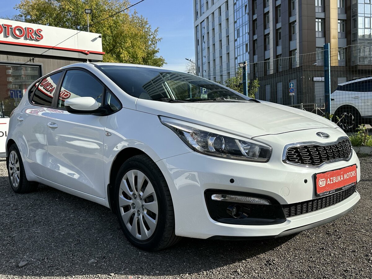 Купить б/у Kia Ceed II Рестайлинг 1.6 AT (130 л.с.) бензин автомат в ...