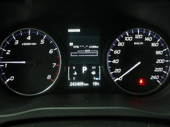 2014 Mitsubishi Outlander III, белый, 1480000 рублей - вид 14