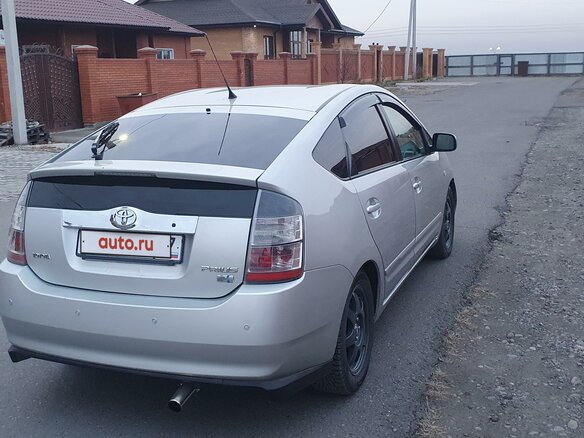 2005 Toyota Prius II Рестайлинг (XW20), серый, 740000 рублей - вид 3