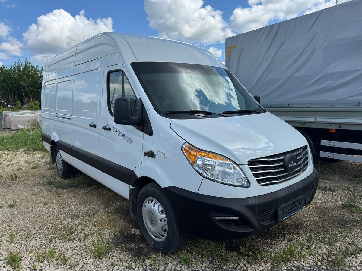 Внутренняя планировка и оборудование фургона МАЗ 'Мандарин'