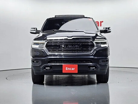 Ram 1500 V Quad Cab 5.7 AT 395 . 4WD 1500 V 2019 11 975 000