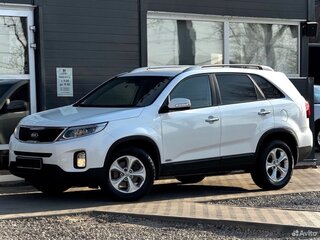 2013 Kia Sorento II Рестайлинг, белый, 1520000 рублей, вид 1