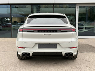 2026 Porsche Cayenne Coupé III Рестайлинг, серый, 18790000 рублей, вид 5