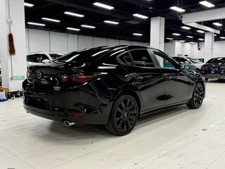 2022 Mazda 3 Axela IV (BP), белый, 1120000 рублей, вид 5