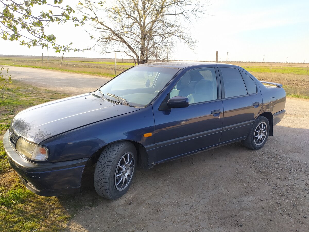 Ниссан примера 1993 года Купить б/у Nissan Primera I (P10) 2.0 MT (115 л.с.) бензин механика в Симферопол