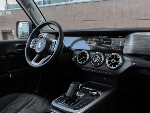 2024 Tank 300 I, красный, 5890000 рублей - вид 25