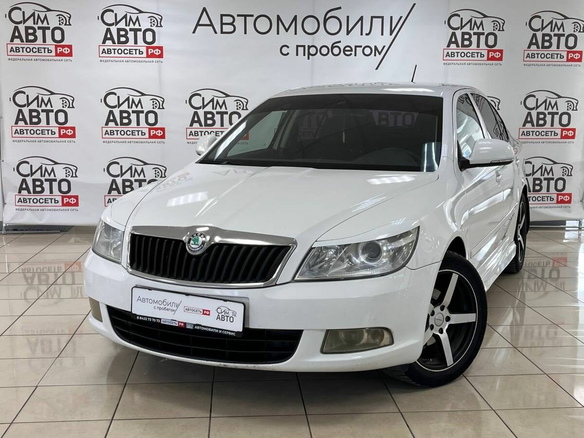 Купить б/у Skoda Octavia II (A5) Рестайлинг 1.6 MT (102 л.с.) бензин ...