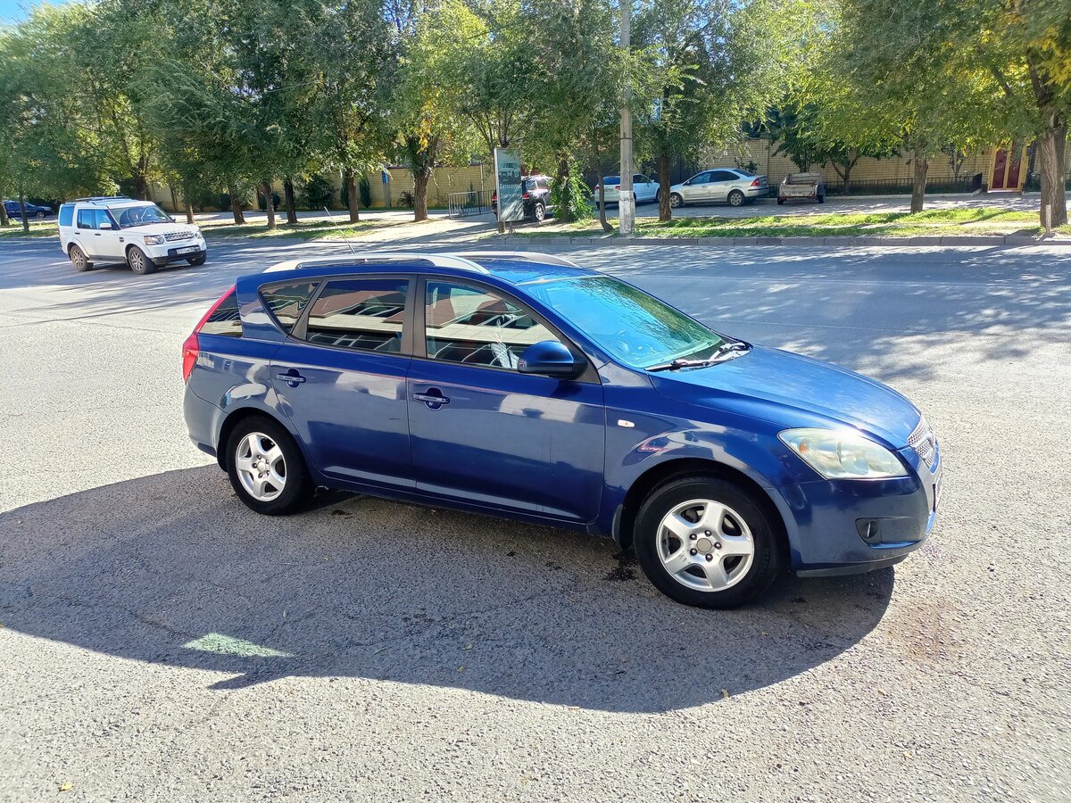 Купить б/у Kia Ceed I 2.0 MT (143 л.с.) бензин механика в Волгограде ...