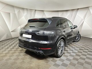 2018 Porsche Cayenne III, чёрный, 5570000 рублей, вид 2