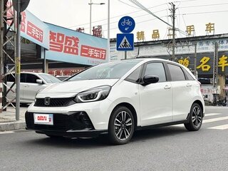2023 Honda Fit RS IV Рестайлинг, белый, 870000 рублей, вид 1