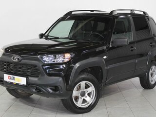 2023 Lada (ВАЗ) Niva I Рестайлинг (Travel), чёрный, 1136000 рублей, вид 1