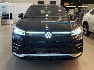 2024 Volkswagen Tiguan L Pro III (China Market), чёрный, 5250000 рублей, вид 2