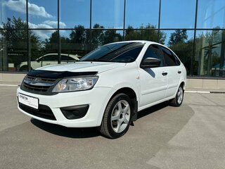 2017 Lada (ВАЗ) Granta I, белый, 579000 рублей, вид 1