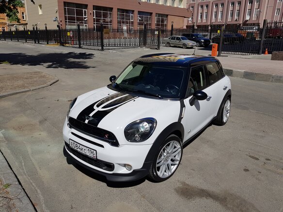 2010 Mini Countryman Cooper S I, белый - вид 3