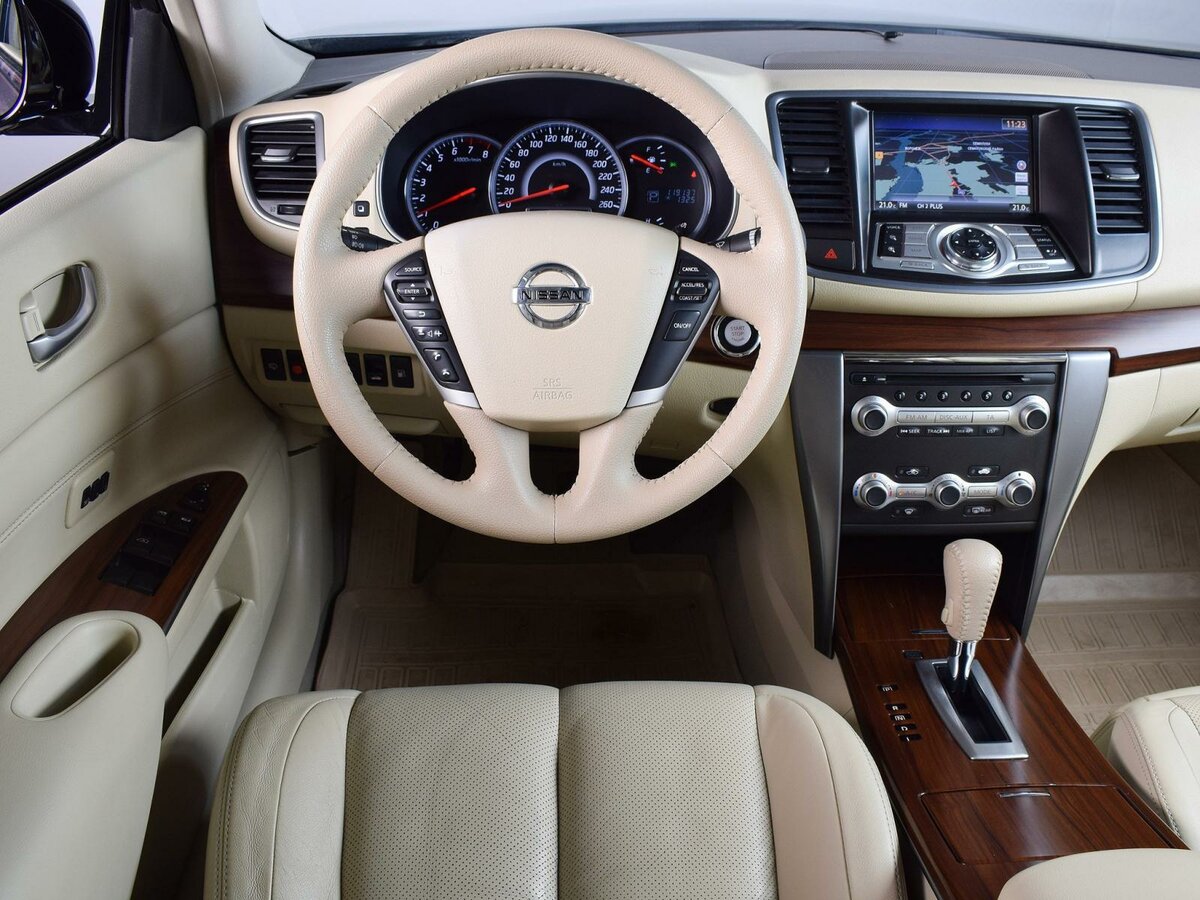 Nissan Teana j32 бежевый салон