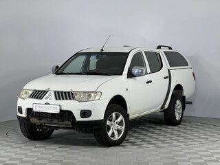 2012 Mitsubishi L200 IV, белый, 849000 рублей, вид 1