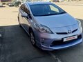 2012 Toyota Prius III Рестайлинг (XW30), голубой, 1200000 рублей - вид 2