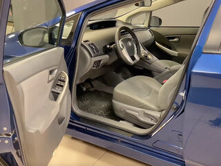 2010 Toyota Prius III (XW30), синий, 930000 рублей, вид 1