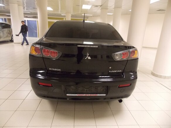 2013 Mitsubishi Lancer X Рестайлинг, чёрный - вид 5