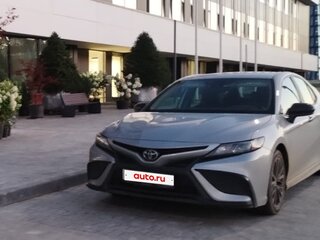 2021 Toyota Camry US Market VIII (XV70) Рестайлинг, серый, 2849000 рублей, вид 1