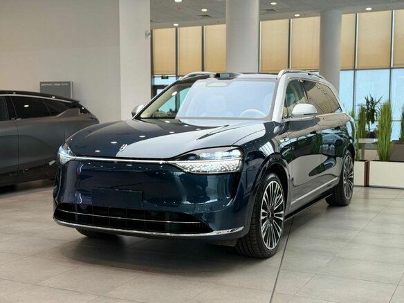 2025 Aito M9 275 I, синий, 11470000 рублей