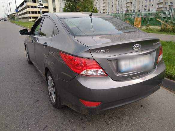 2011 Hyundai Solaris I, серый - вид 3