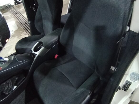 2012 Toyota Prius III Рестайлинг (XW30), белый, 1400000 рублей - вид 20